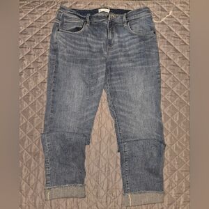 Womens Carve design size 8/31 Jeans.